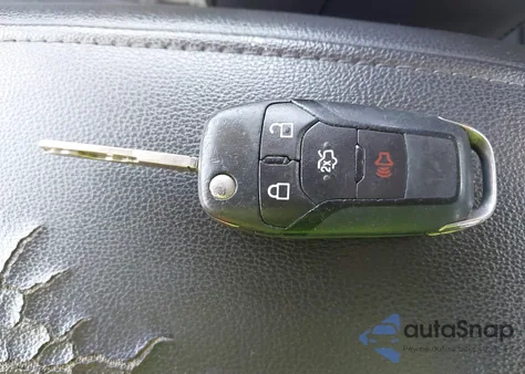 2014 Ford Fusion S z USA, uszkodzony, nr VIN 1FA6P0G77E5404924